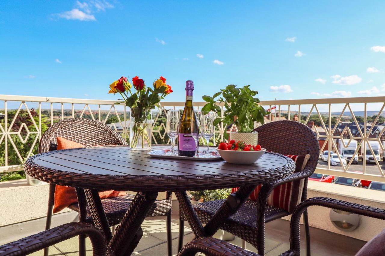 Above & Beyond Apartment Whitby Luaran gambar