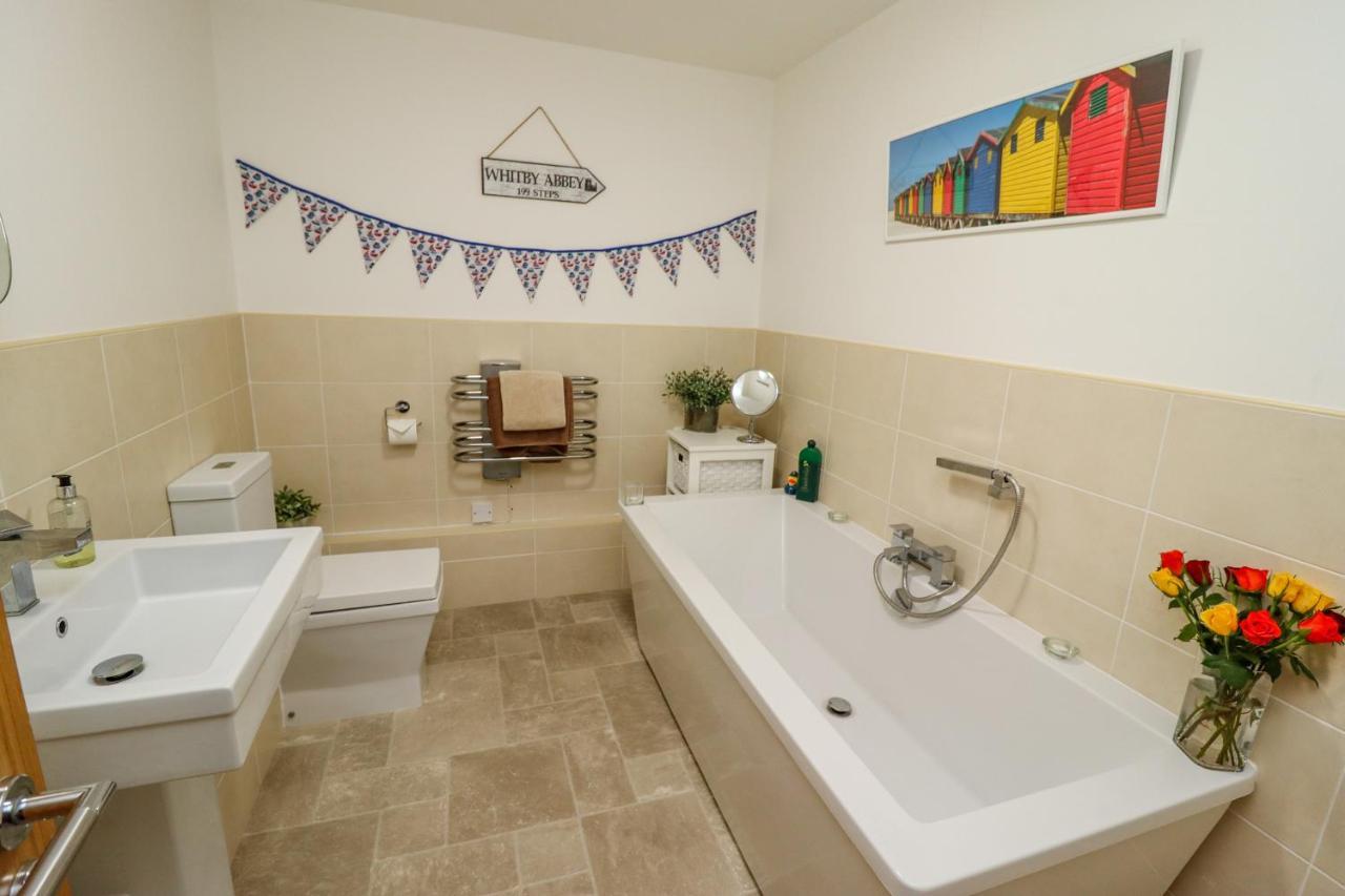 Above & Beyond Apartment Whitby Luaran gambar